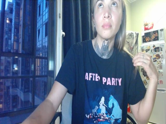 Live sex webcam photo for Angie_Wild #252899614