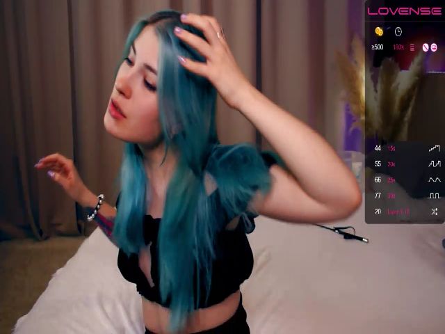 Live sex webcam photo for Purple_Foxy #252338856