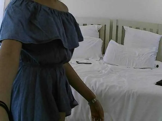 Live sex webcam photo for DirtySnowball #241280205