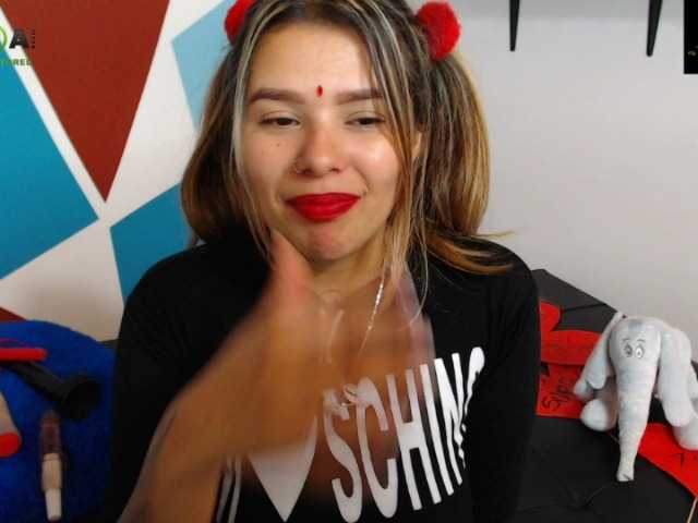 Live sex webcam photo for julianalopezX #244519435