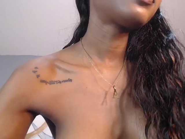 Live sex webcam photo for GisselleJones #261335764