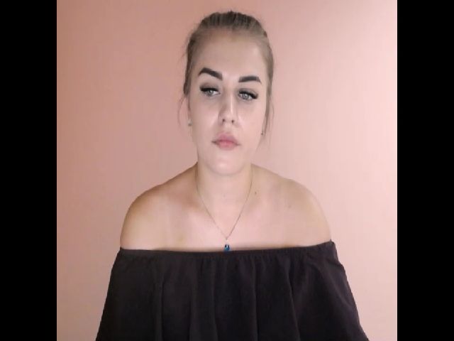 Live sex webcam photo for TaliaKristen #258893746