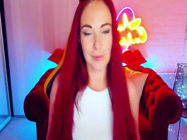 Live sex webcam photo for Red_Catty #252802611