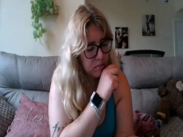 Live sex webcam photo for cozychristine #264306276