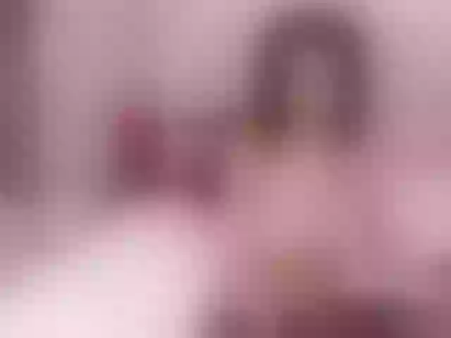 Live sex webcam photo for LolaCandy #241436938