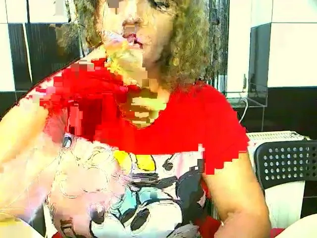 Live sex webcam photo for Lesby2Squirty #262405521