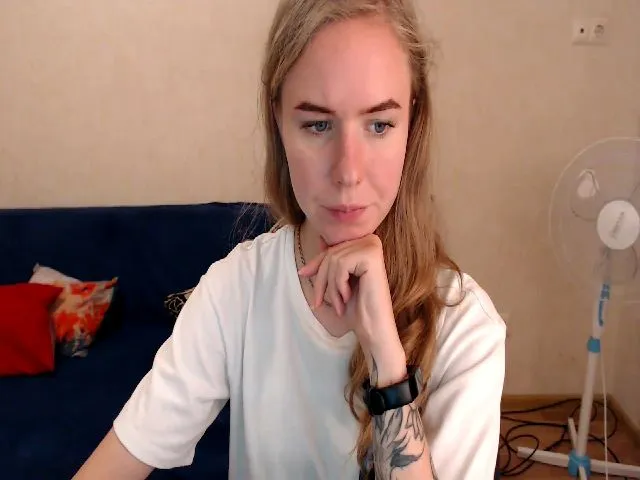 Live sex webcam photo for Limana_xo #252594535