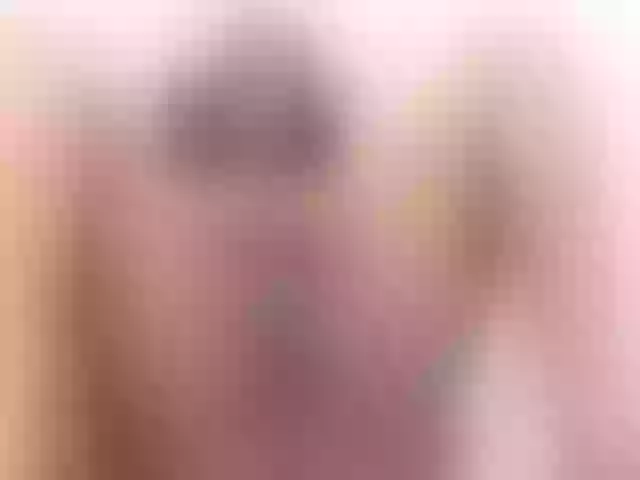 Live sex webcam photo for CiaraEbonyxxx #259188283