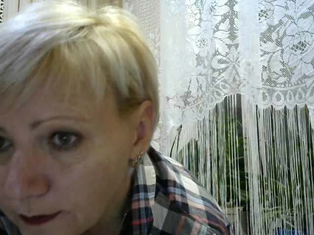 Live sex webcam photo for HelenLike #241213117