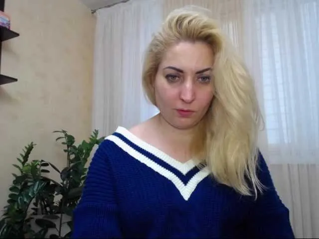 Live sex webcam photo for KickaIricka #241101808