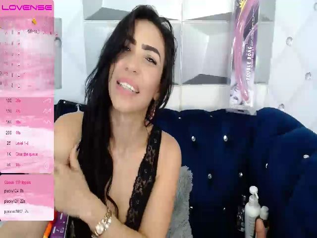 Live sex webcam photo for Slutty_Milf_ #255674730