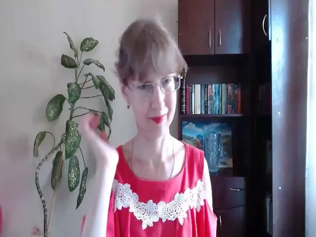 Live sex webcam photo for Superledystar #253420920