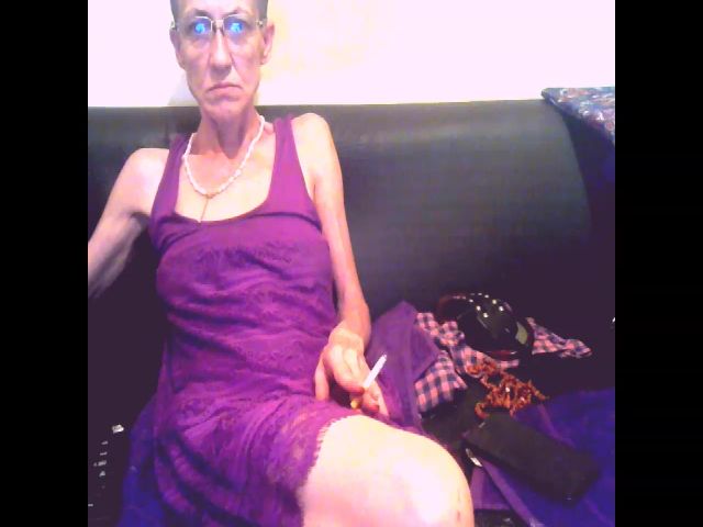 Live sex webcam photo for Sexygeny #264118123