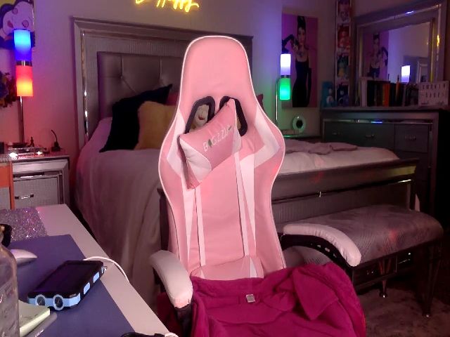 Live sex webcam photo for SmokinSage #255030077