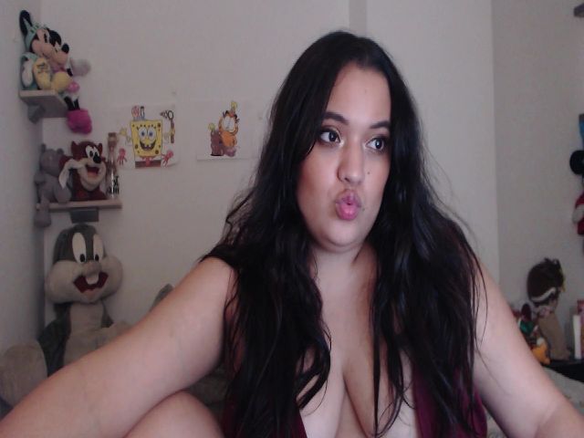 Live sex webcam photo for HoneyTamara #265227460