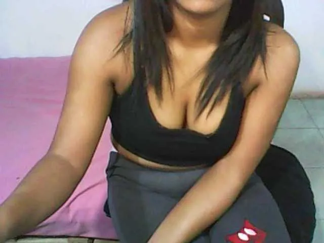 Live sex webcam photo for petitechou #242948345