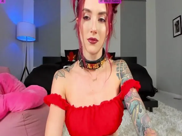 Live sex webcam photo for KasaraWood #259700325