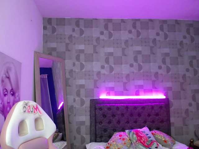 Live sex webcam photo for serena-elle #241371623