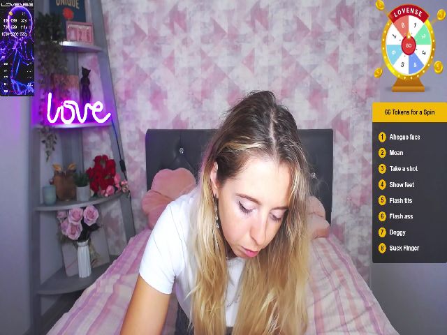 Live sex webcam photo for Lili_Tease #261063191