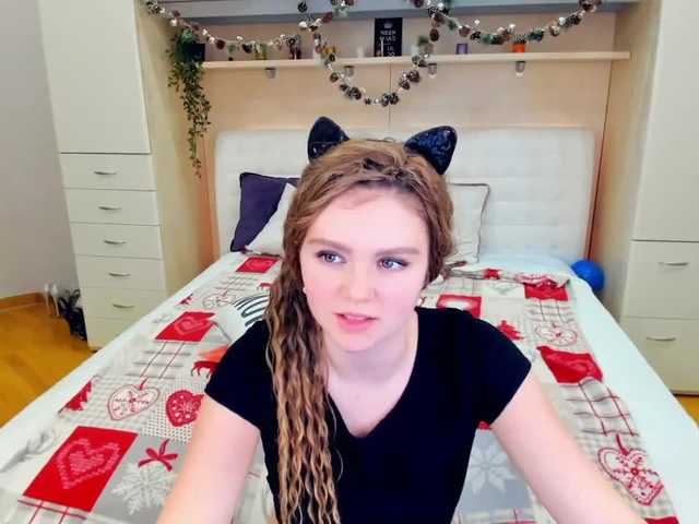 Live sex webcam photo for EliRoks #240929653