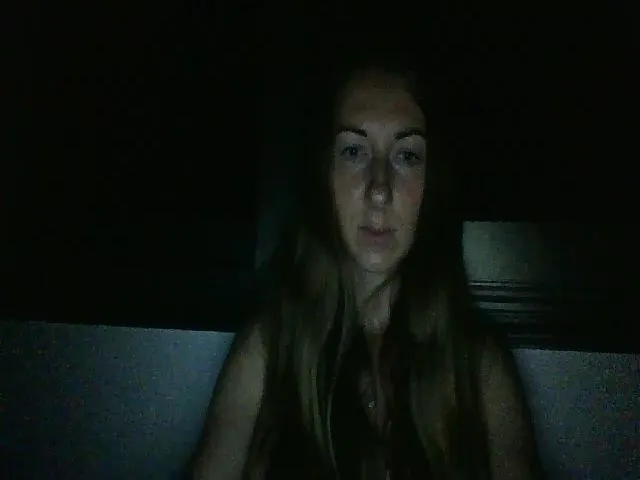 Live sex webcam photo for CheelyWilly #254930453