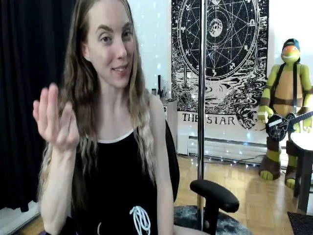 Live sex webcam photo for WebCammy #255800690