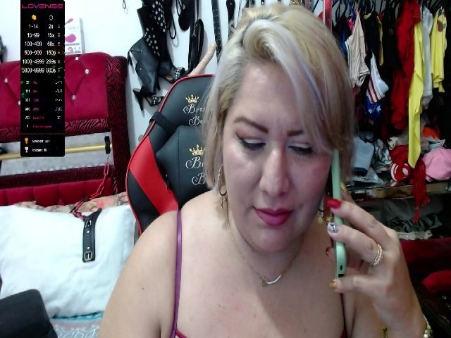 Live sex webcam photo for Brenda_becker #263788699