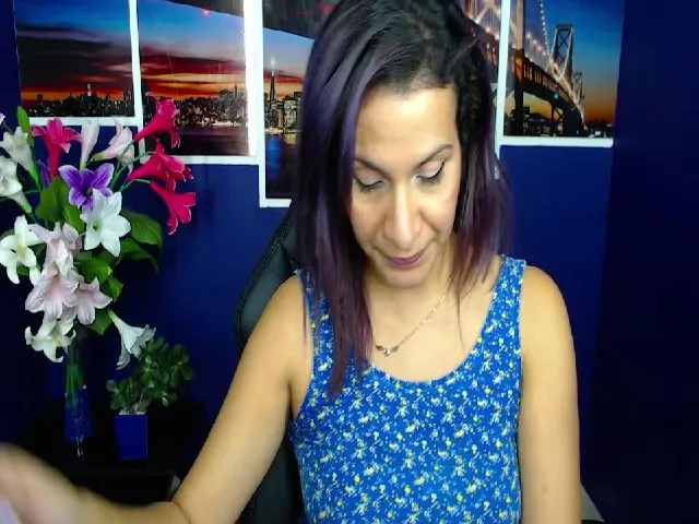 Live sex webcam photo for Infernalsexx #254939520