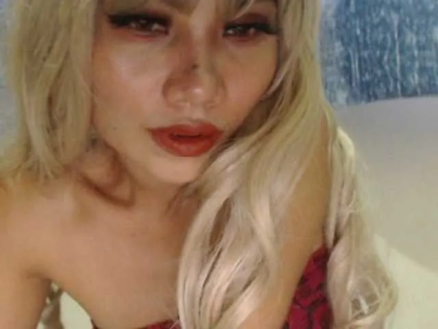 Live sex webcam photo for Zarenah #243058492