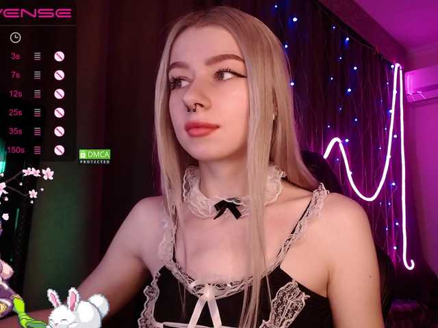 Live sex webcam photo for Annelitt #287948051