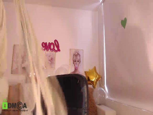 Live sex webcam photo for Annie_es #260028231