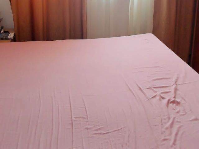 Live sex webcam photo for Nicolle2 #253443877