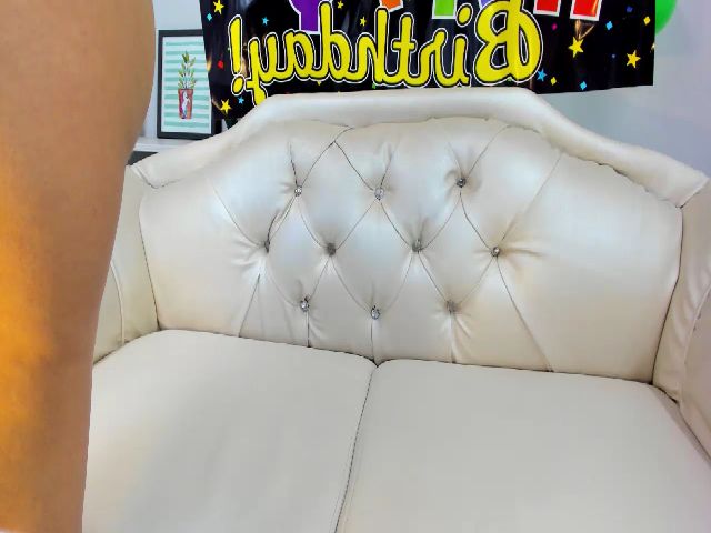 Live sex webcam photo for Eva_Watson #255750559