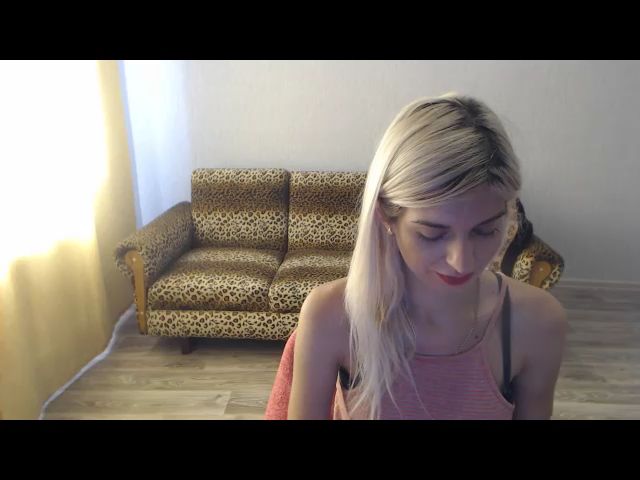 Live sex webcam photo for SexyBeatriice #254737484