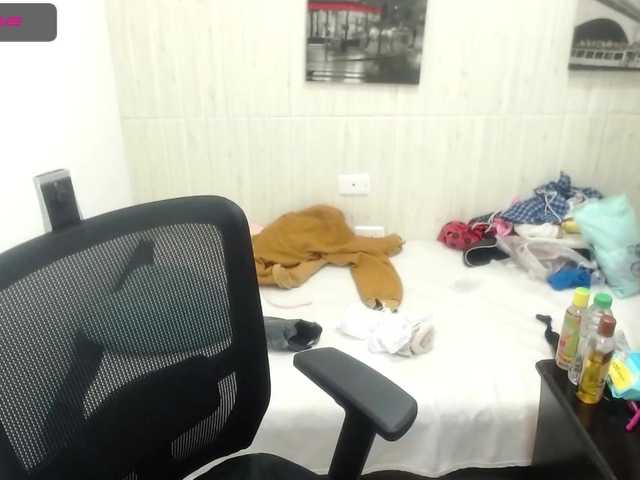 Live sex webcam photo for deviblack #256180748