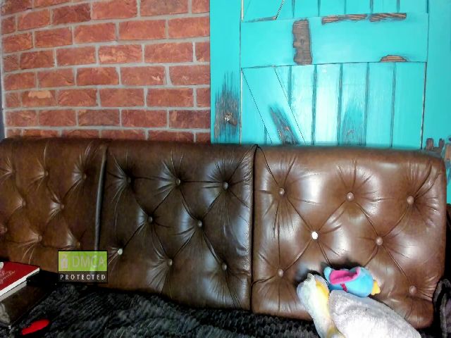 Live sex webcam photo for Milevskate #263958785