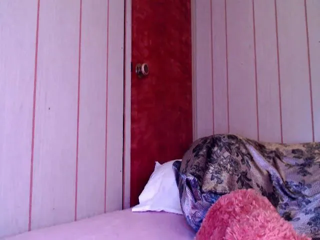 Live sex webcam photo for Smallpurl #256050245