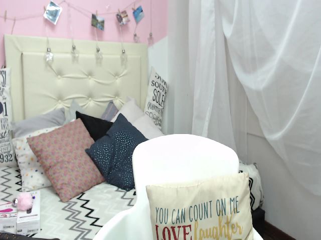 Live sex webcam photo for Pia_Smith_ #253941378