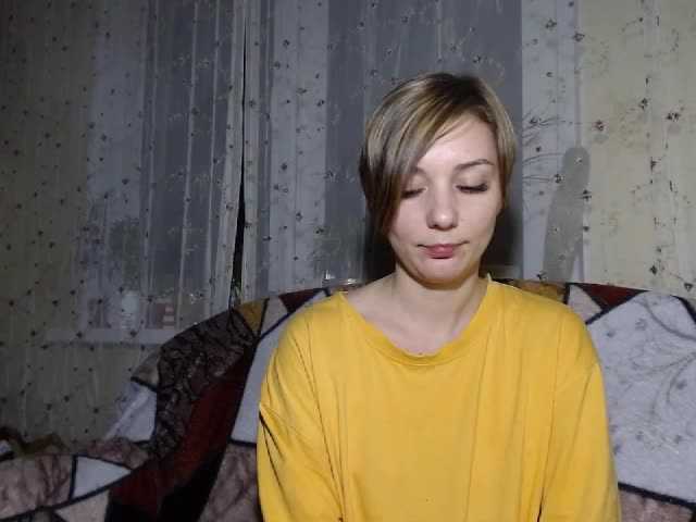 Live sex webcam photo for EmilyWild18 #240948987