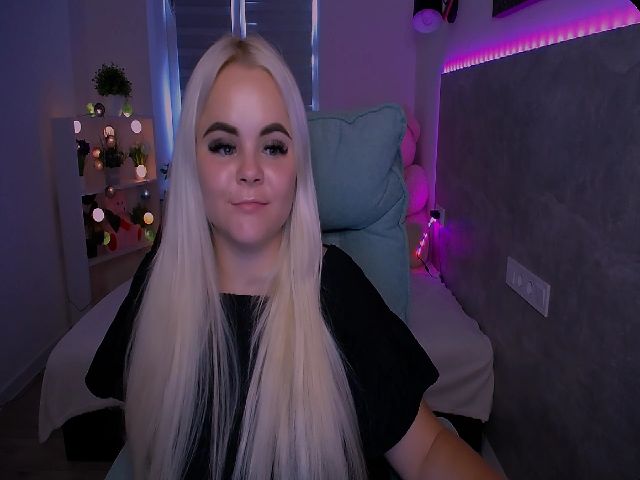 Live sex webcam photo for Jenni__fer #257936102