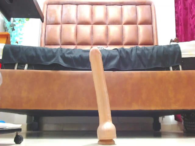 Live sex webcam photo for Osalovelyy #254282462