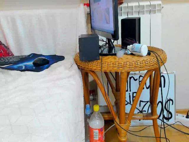 Live sex webcam photo for LaraFoxx #258198410