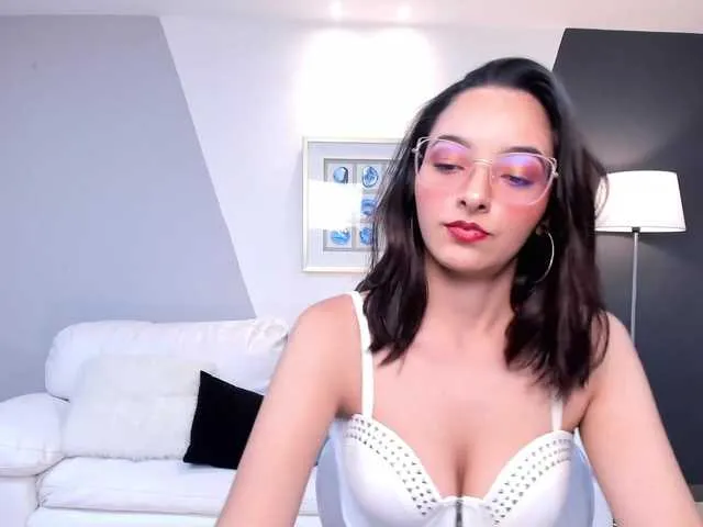 Live sex webcam photo for MelissaMoore #248275002