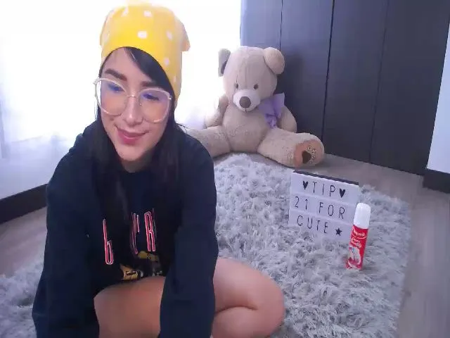 Live sex webcam photo for Hellenn #259526550