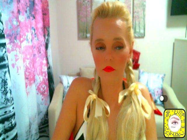 Live sex webcam photo for ChristiRoses #262700963