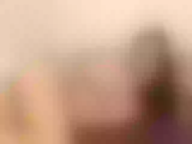 Live sex webcam photo for KaylenPeach #256064018