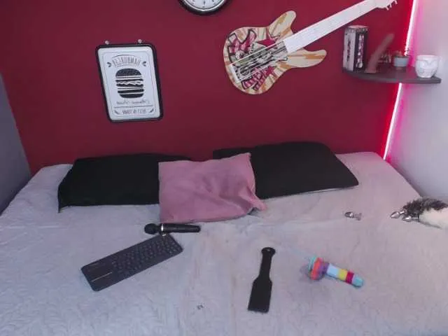 Live sex webcam photo for Cat-Ady #245184377