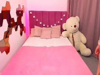 Live sex webcam photo for RedCat18 #252134605