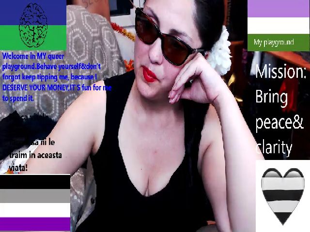 Live sex webcam photo for ImperatrizaS #255788207