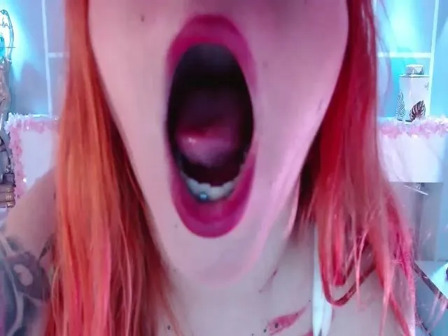 Live sex webcam photo for CiaraWatson #262587220